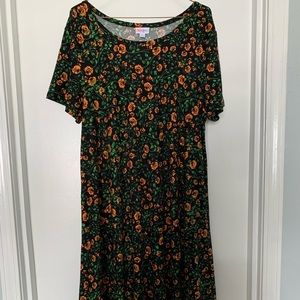 Floral XL Lularoe Carly